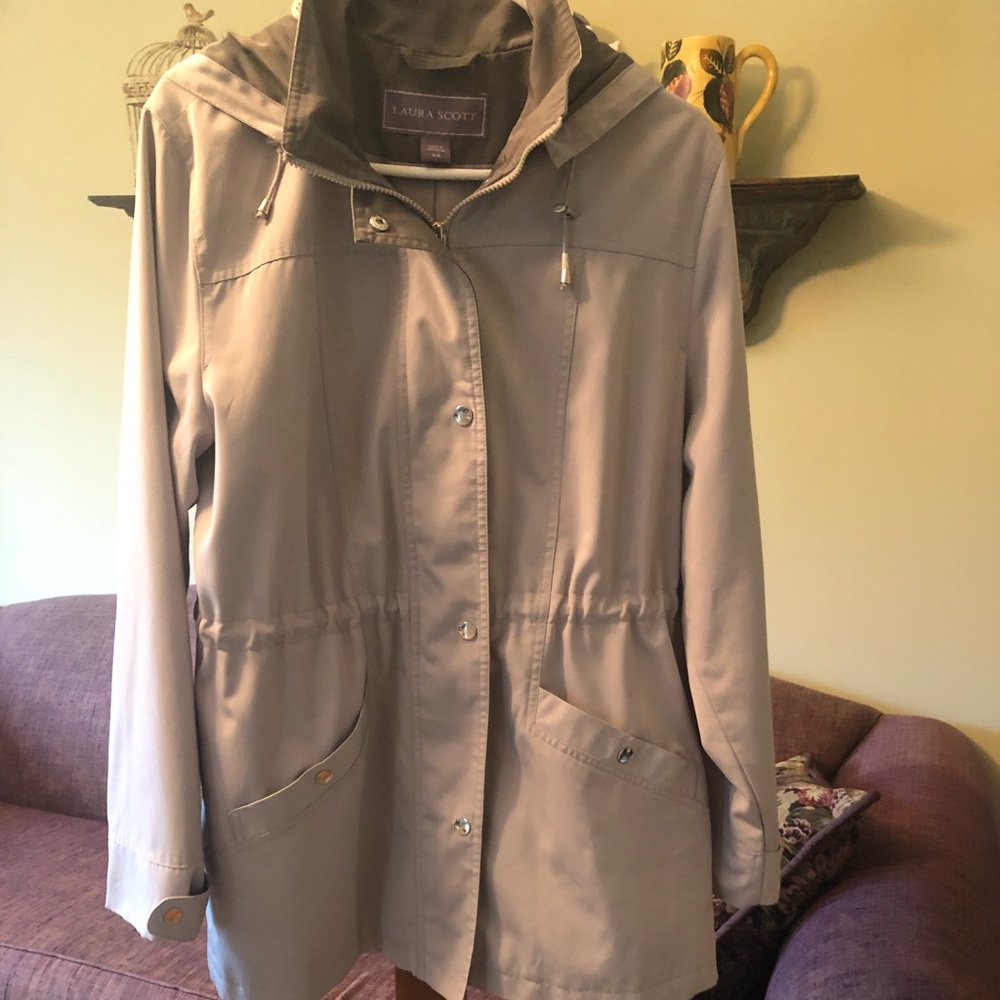 Laura Scott  3 season Jacket
